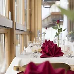 Angelika Hotel 3*